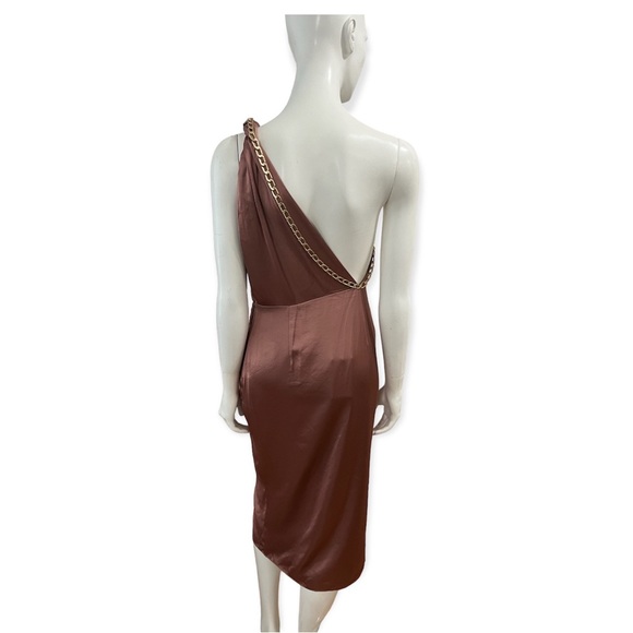 Reiss Adaline One Shoulder Drape Satin Dress With Chain - Picture 5 of 16